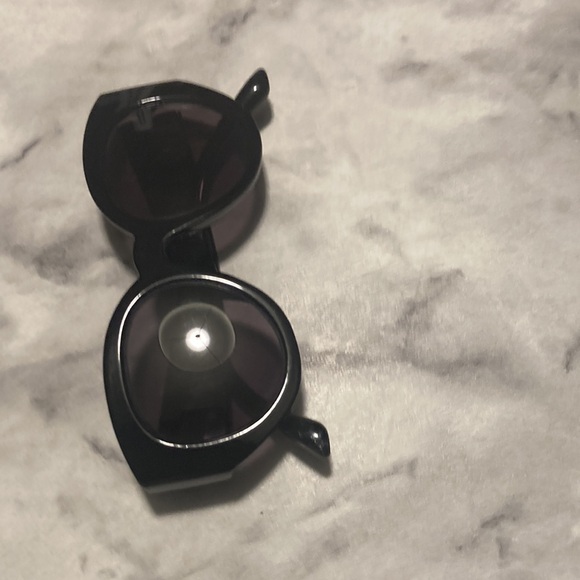 Betsy Johnson - Picture 16 of 16